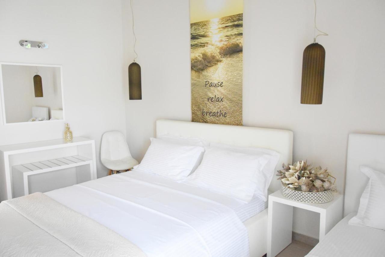Cross Plaza Aparthotel Ставрос Екстериор снимка